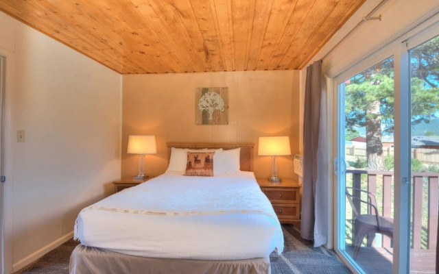 photo 5 of Estes Mountain Lodge