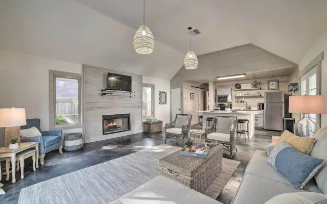 photo 5 of Outdoor Oasis & Grills: Ultimate Rockport Home!