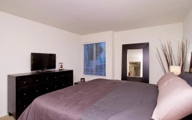 photo 3 of Ultra Chic and Modern By Signature Vacation Rentals