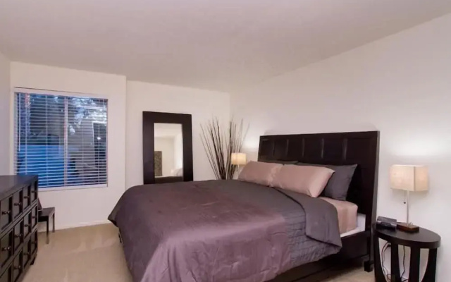 photo 5 of Ultra Chic and Modern By Signature Vacation Rentals