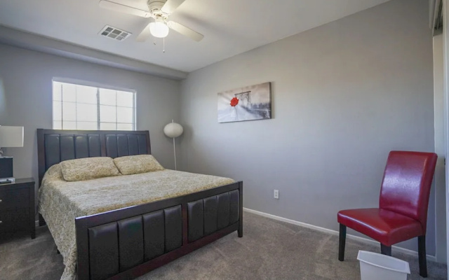 photo 3 of 2400sqft House 6beds 3bath Pool Table BBQ