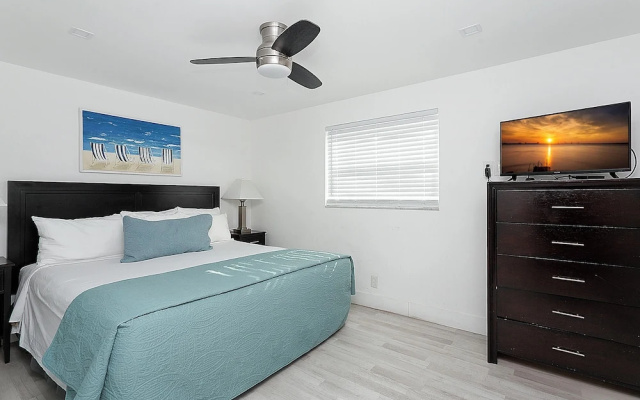photo 2 of ULTRA relaxing 2 bed beach&boardwalk apt