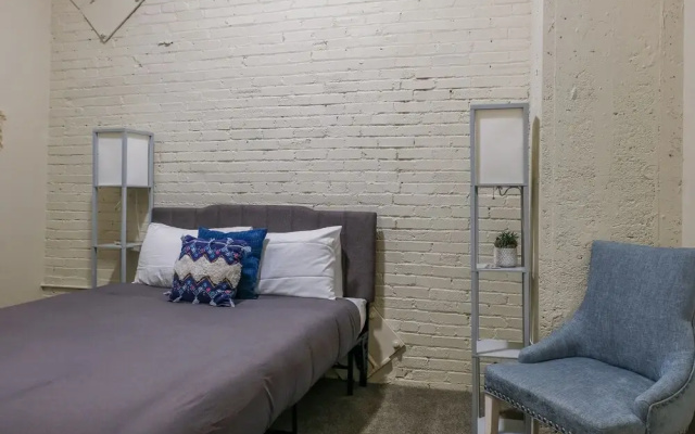 photo 5 of FRONTDESK 917 Locust St Apts Downtown St Louis
