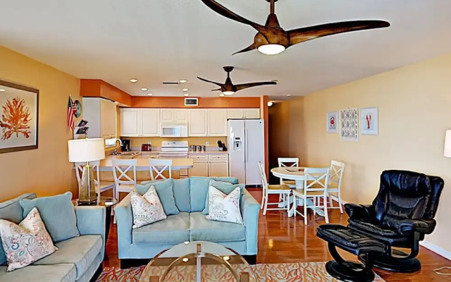 photo 4 of Unbeatable Beachside in Indian Rocks Beach by RedAwning