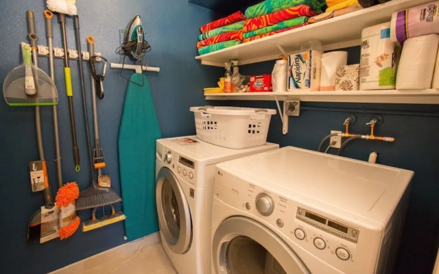 photo 3 of Under the Sea - 2 Br Condo