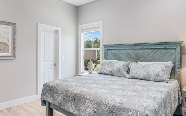 photo 3 of Under The Sea Sp107 4 Bedroom Home by RedAwning