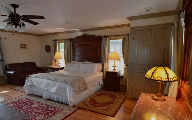 photo 5 of Union Gables Bed & Breakfast