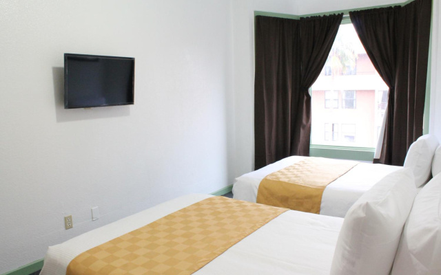 photo 4 of Union Hotel