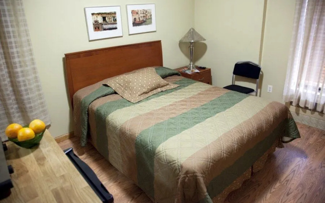 photo 3 of Union Square Inn