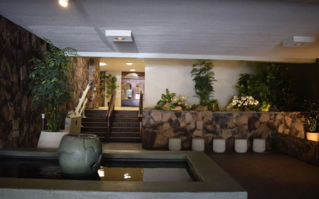photo 2 of Unipack at Waikiki Park Heights