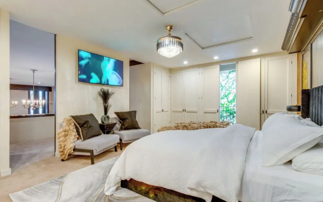 photo 5 of Heated Pool: Tropical Townhome in Wheat Ridge