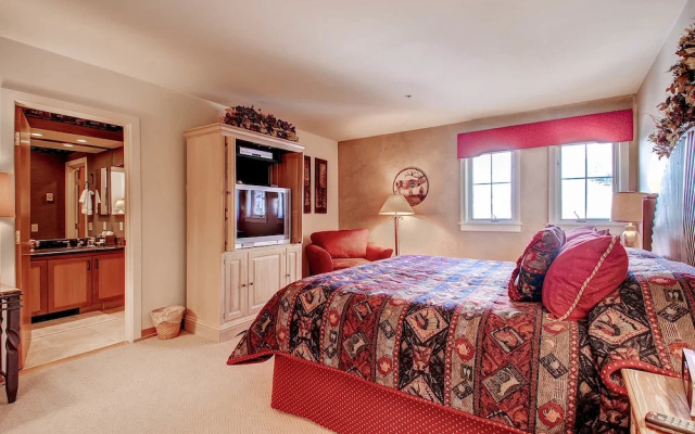 photo 5 of Centennial 2 Bedroom Condo Unit no. 17