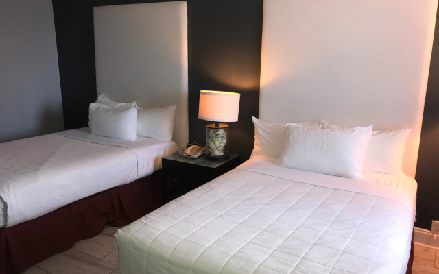 photo 5 of Fort Lauderdale Grand hotel