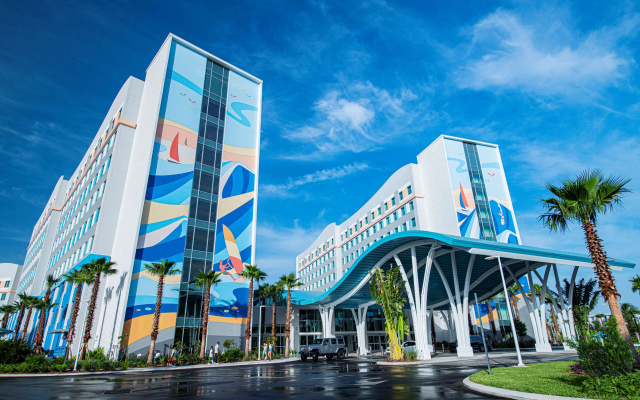 photo 2 of Universal Endless Summer Resort — Surfside Inn and Suites