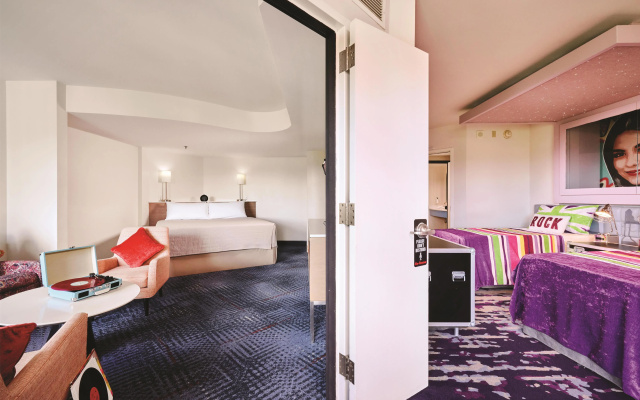 photo 4 of Universal Hard Rock Hotel