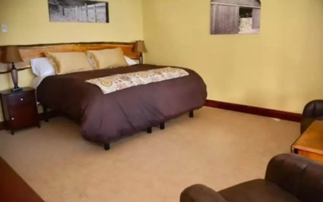 photo 2 of University Circle Bed and Breakfast