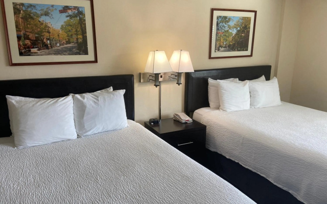 photo 3 of University Inn Durham next to Duke University Medical Center