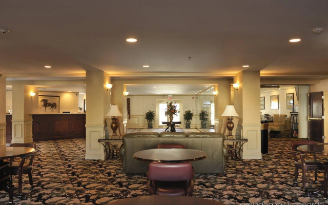 photo 2 of University Inn Hotel Lexington University/Medical Center
