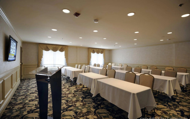 photo 5 of University Inn Hotel Lexington University/Medical Center