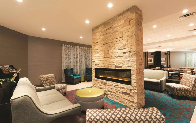photo 3 of La Quinta Inn & Suites by Wyndham Lynchburg at Liberty Univ.