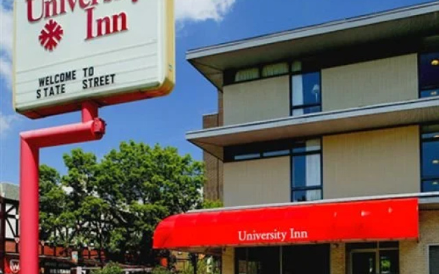 photo 4 of University Inn Madison