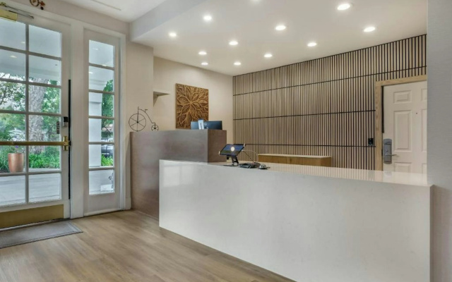 photo 3 of University Park Inn & Suites, an Ascend Collection Hotel