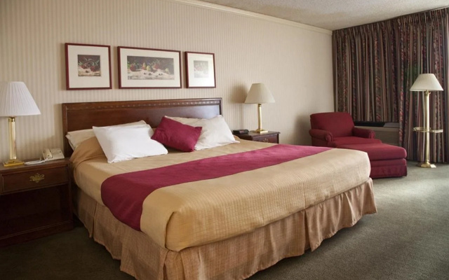 photo 3 of University Place Hotel & Conference Center