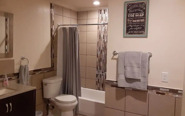 photo 4 of Updated 1-bedroom in Baton Rouge, w/ Washer/dryer