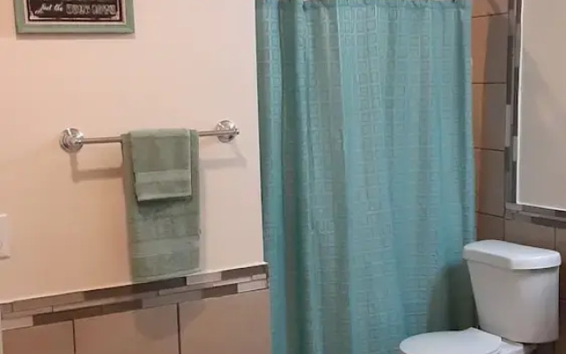 photo 5 of Updated 1-bedroom in Baton Rouge, w/ Washer/dryer