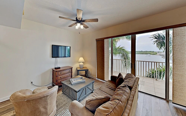 photo 3 of Updated Bayside Getaway: Pool, Hot Tub, Near Beach 1 Bedroom Condo