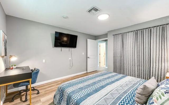 photo 4 of Updated Bonita Springs Home < 2 Mi to Beach!