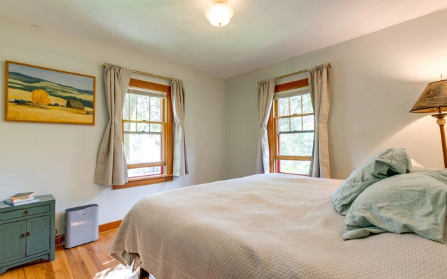 photo 4 of Bright Golden Home w/ Views - Walk to Downtown!