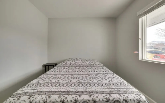 photo 2 of Updated Hawthorne Apartment, 12 Mi to Walker Lake!