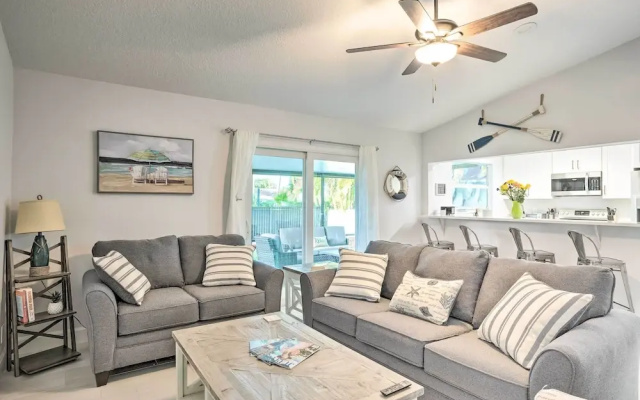 photo 3 of Jupiter Home w/ Patio & Grill ~ 6 Mi to Beach!