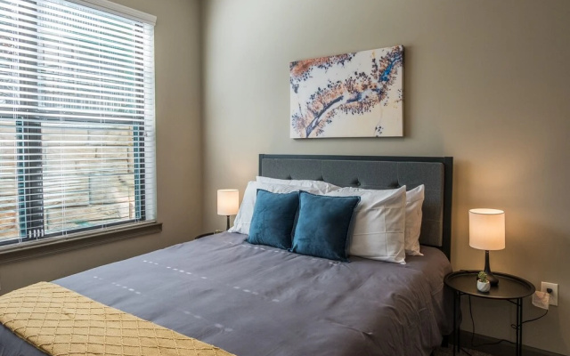 photo 2 of Updated Midtown Apartments