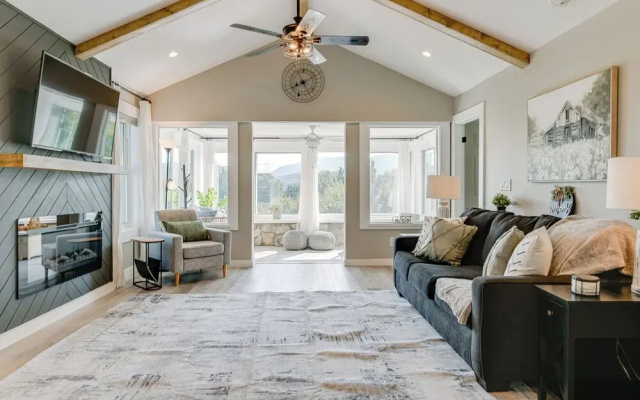 photo 4 of Updated + Modern Waynesville Cottage w/ Fire Pit