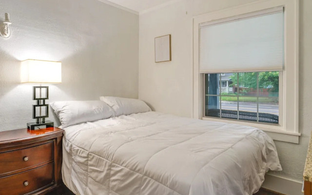 photo 2 of Pet-friendly Home w/ Yard, Near Downtown Royal Oak
