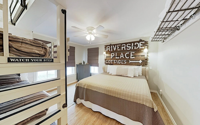 photo 5 of Updated West North Inn, Walk To Schlitterbahn 3 Bedroom Home