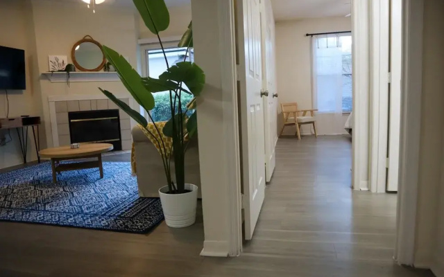 photo 4 of Upgraded 3 bed apt close to beaches and Mayo Clinic!