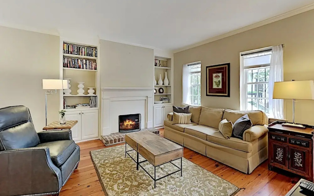 photo 3 of Upgraded In-town Gem: Private Patio & Parking 2 Bedroom Home