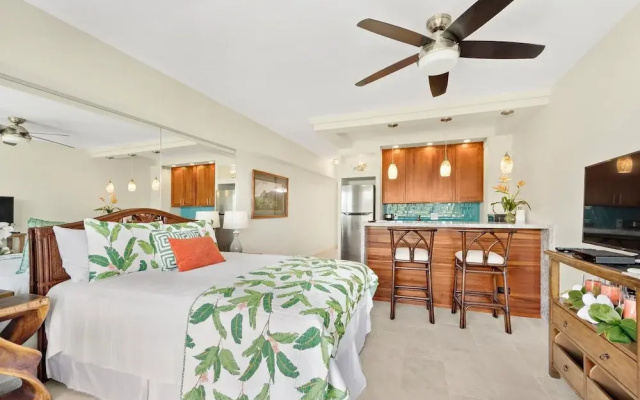 photo 2 of Upgraded Luxury Studio With Ocean Views