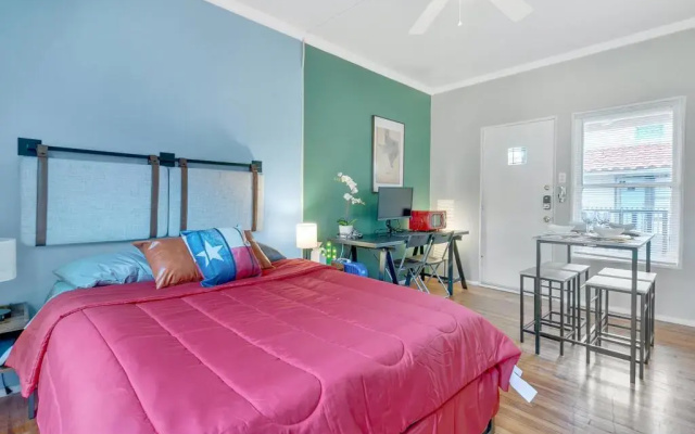 photo 2 of Upgraded Studio – Monte Vista Neighborhood, Parking And Bikes!