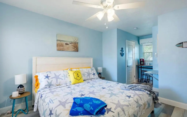 photo 3 of Upham Beach Inn