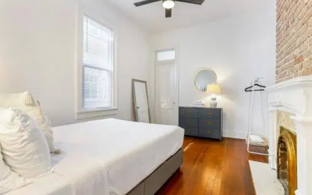 photo 2 of Upscale 2BR in Uptown by Hosteeva