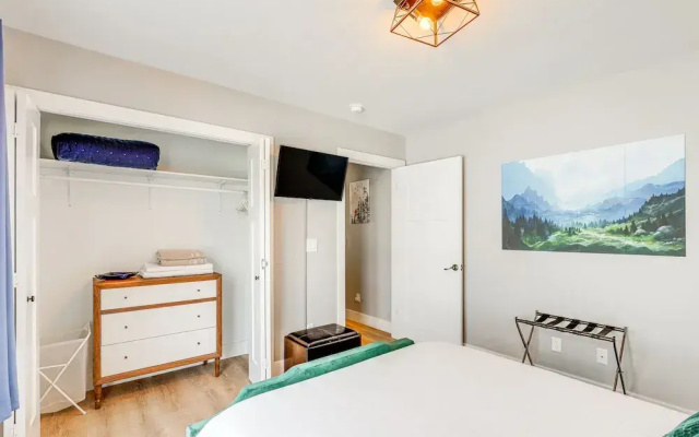 photo 2 of Chic Spacious AVL Oasis w/ Hot Tub & Fire Pit