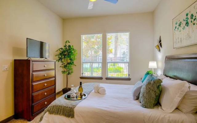 photo 5 of Upscale Condo Close to Downtown - Parking Included