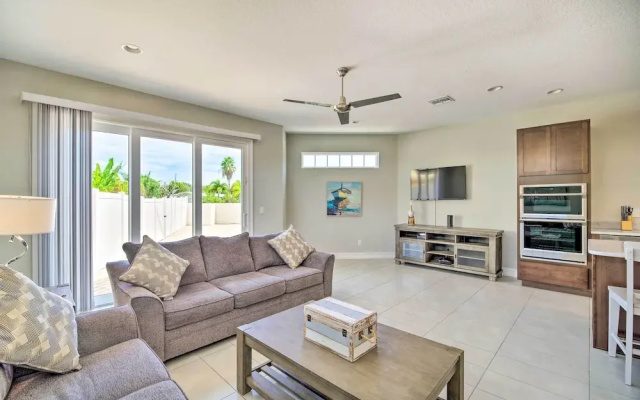 photo 3 of Upscale Florida Townhome - 1/2 Mi to Beach!