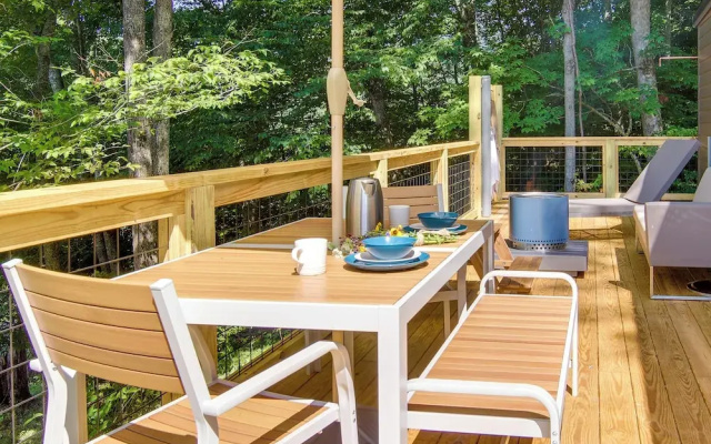 photo 2 of Upscale + Modern Tiny Cabin on Cane River!