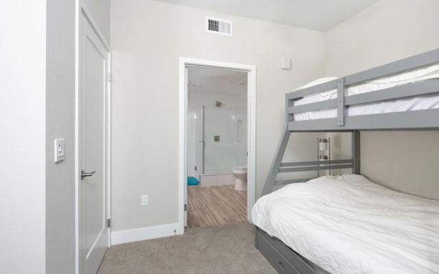 photo 4 of Upscale OC Apartments Homes