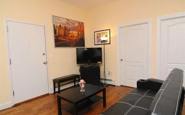 photo 3 of Uptown Central Deluxe